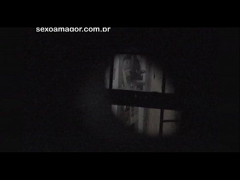 ❤️ Blondie hè videoregistrata in segretu da un voyeur di u quartieru nascostu daretu à i mattoni cavi ❤️❌ Pornografia in casa à co.taxiklass.ru ❌❤